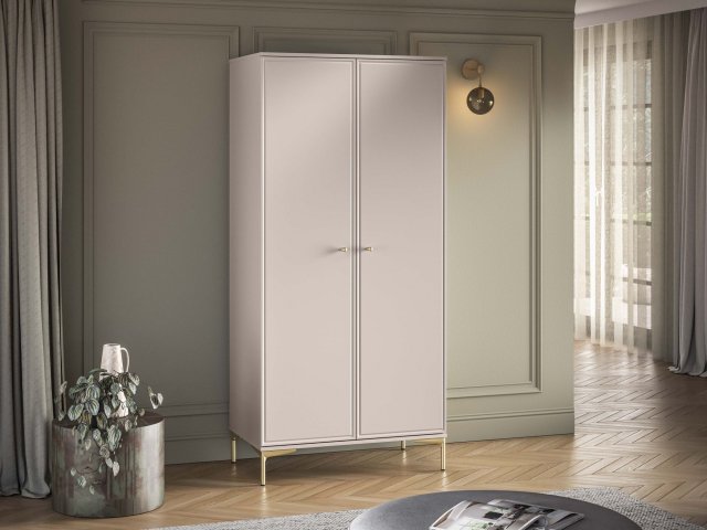 Saml 01 Wardrobe