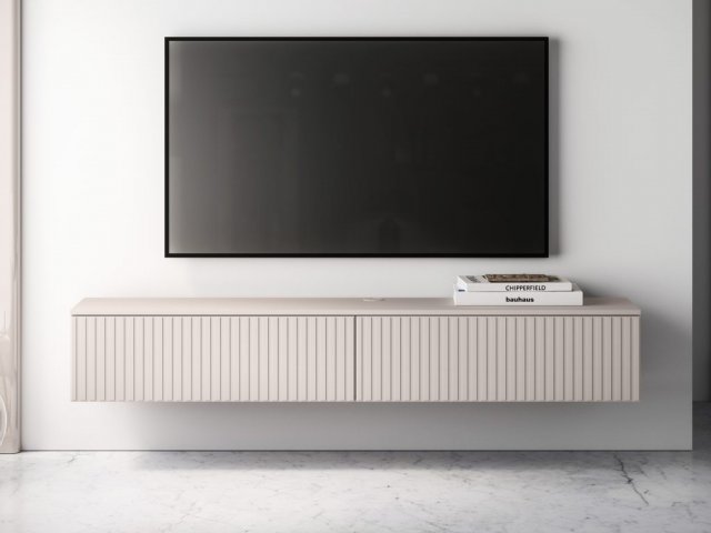 Sophia 28 TV seinakapp
